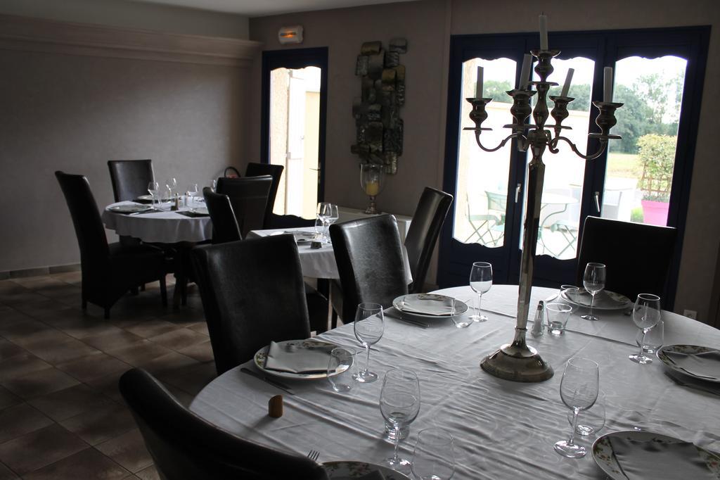 Auberge De Villequier ภายนอก รูปภาพ